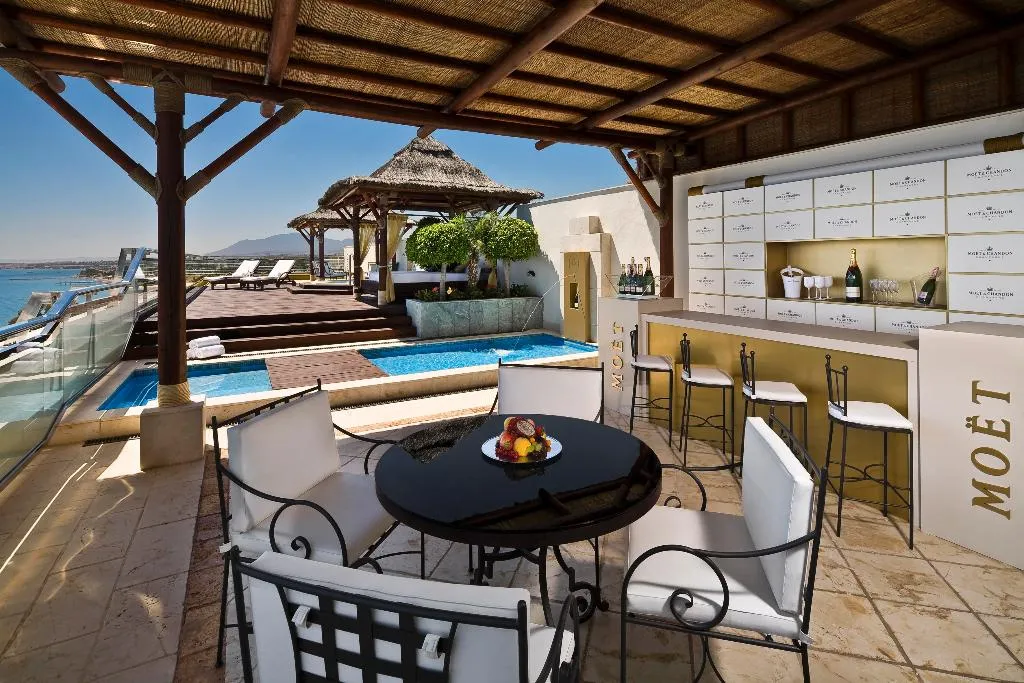 Terrace, Hotel Don Pepe Gran Meliá, Costa Del Sol