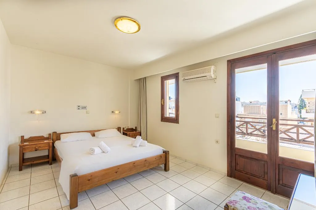 Room, Athina Inn, Crete