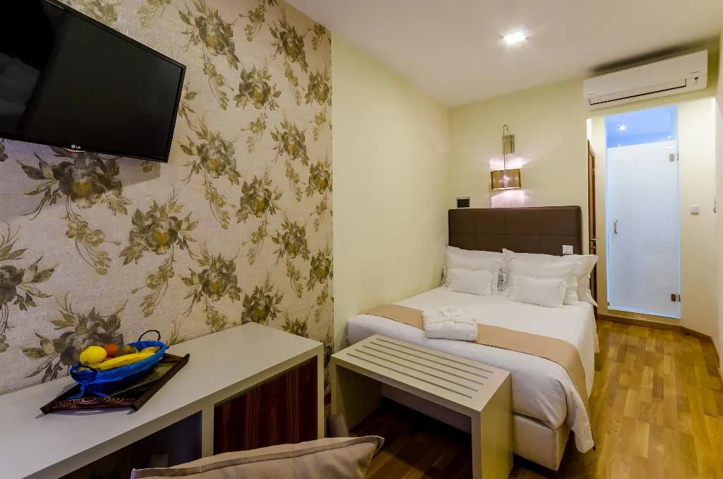 SINGLE STANDARD Room, Hotel Borges Chiado, Lisbon