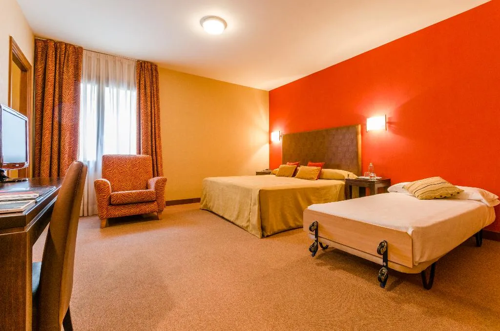 TRIPLE STANDARD Room, Palacio San Facundo, Madrid