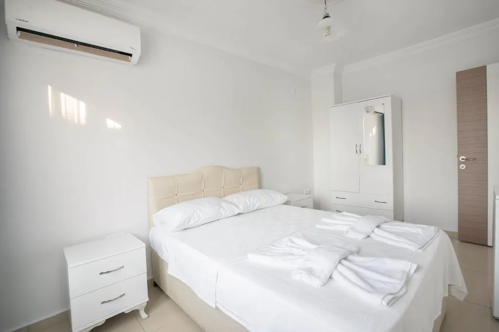 Room, Antiocha Rezidans, Izmir