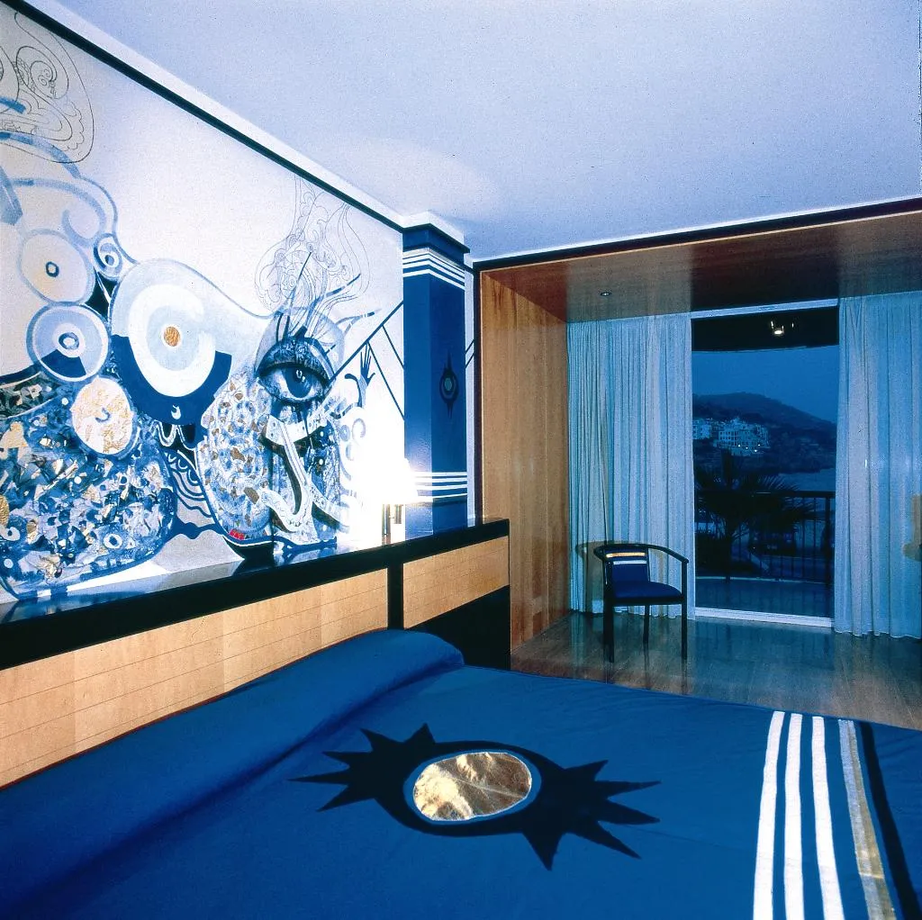 QUADRUPLE WITH BALCONY Room, Estela Barcelona, Costa Brava