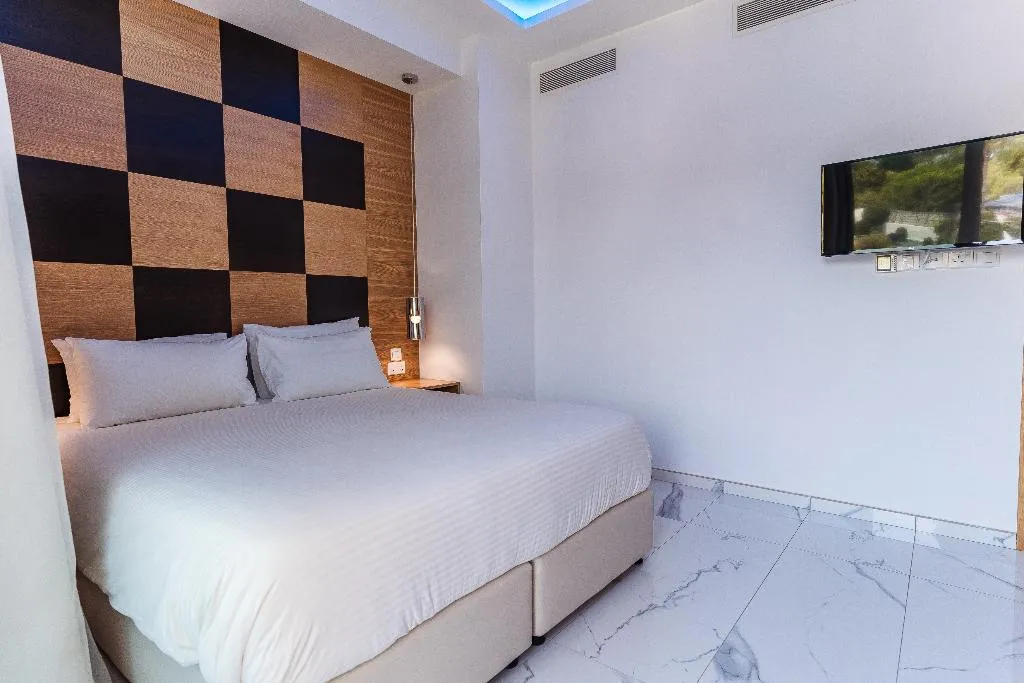 SUITE EXECUTIVE MOUNTAIN VIEW Room, Vrachia Beach Hotel & Suites - Adults Only, Cyprus