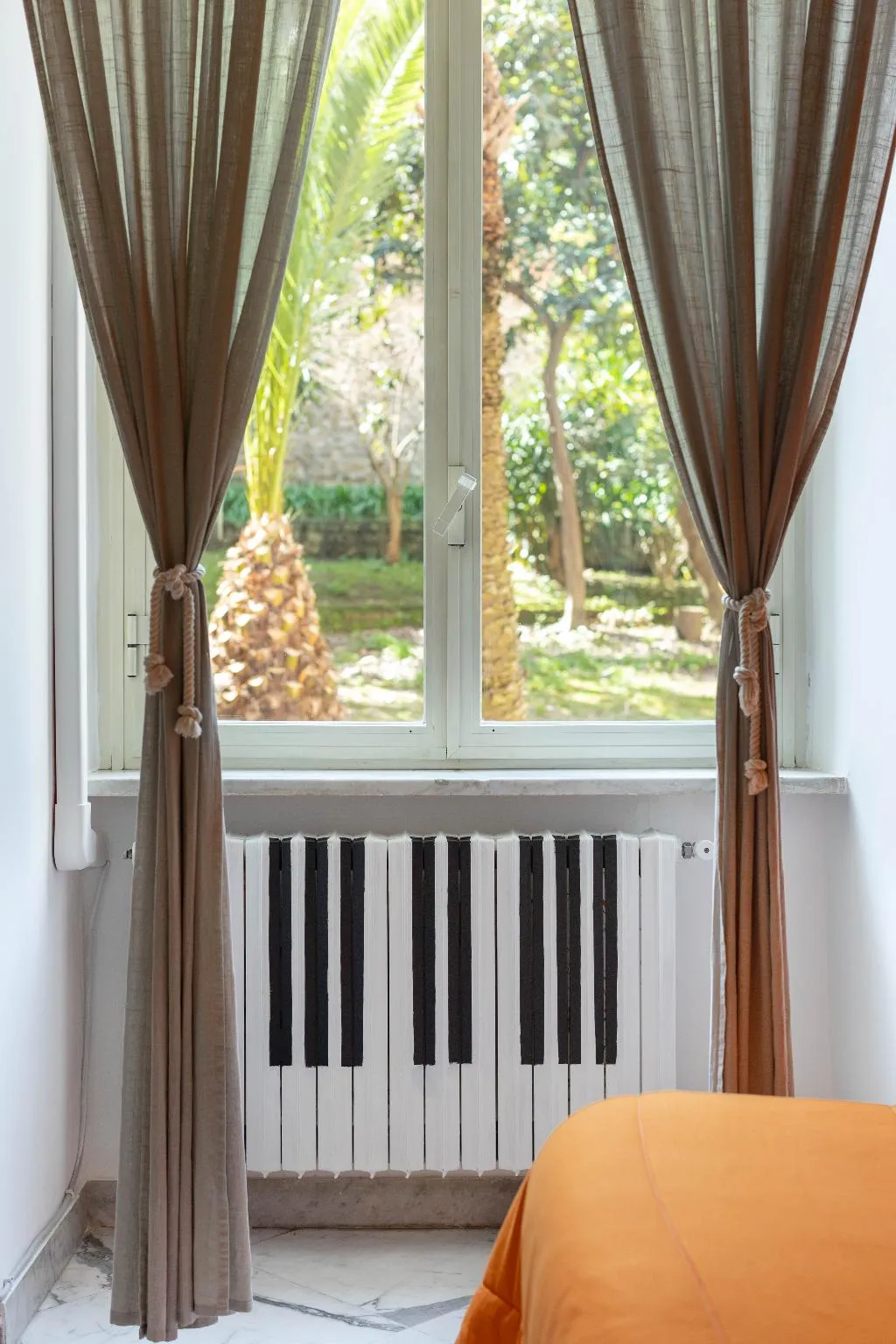 TRIPLE STANDARD Room, B&B Colori e Note, Naples