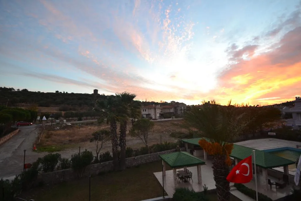 TRIPLE POOL VIEW Room, Cunda Basel Hotel, Izmir