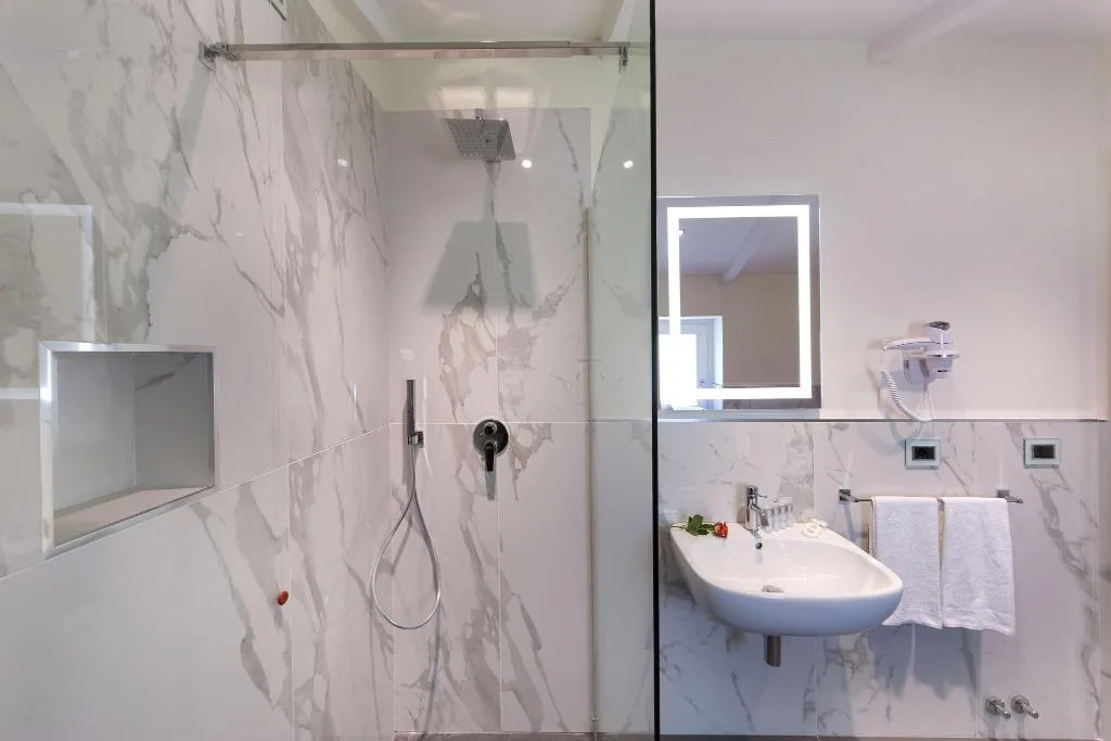 DOUBLE CLASSIC Room, Palazzo Tritone, Naples