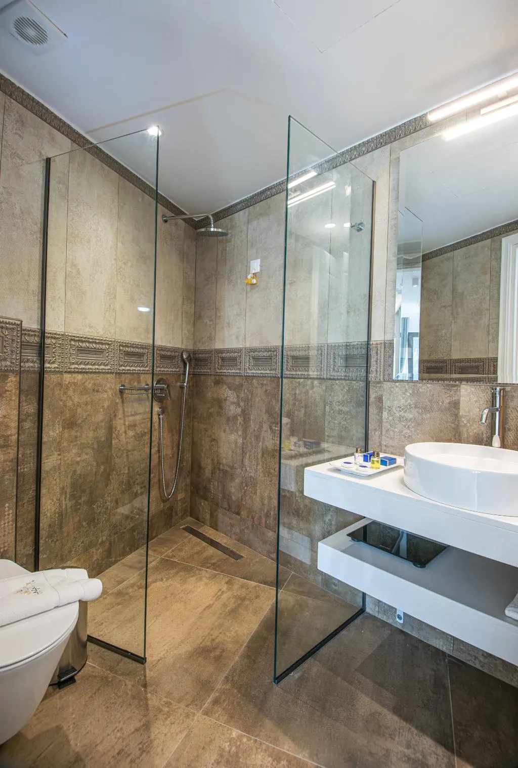 JUNIOR SUITE CAPACITY 1 Room, Lazar Lux Suites - Ammoudara, Crete
