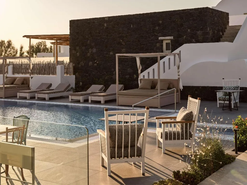 Pool, Sea Breeze Santorini Beach Resort, Curio Collectio, Santorini