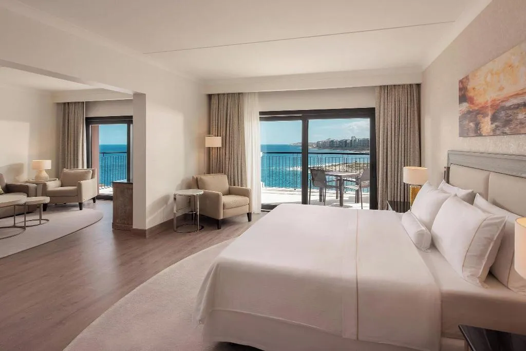 SUITE EXECUTIVE ONE BEDROOM Room, Westin Dragonara Resort, Malta