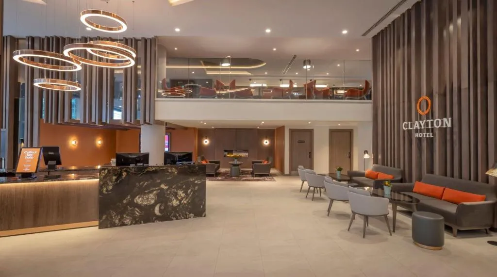 Lobby, Clayton Hotel Cardiff Lane, Dublin