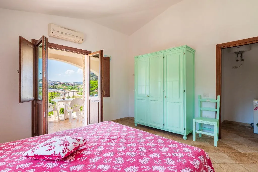 APARTMENT CAPACITY 4 Room, Residence Baia Santa Reparata, Olbia