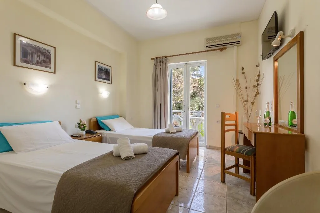 DOUBLE CLASSIC POOL VIEW Room, Laganas Holidays Hotel, Zante