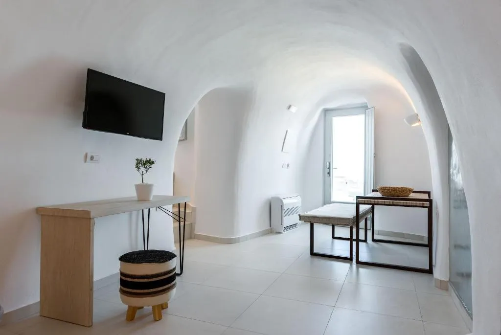 Room, Iriana Suites, Santorini