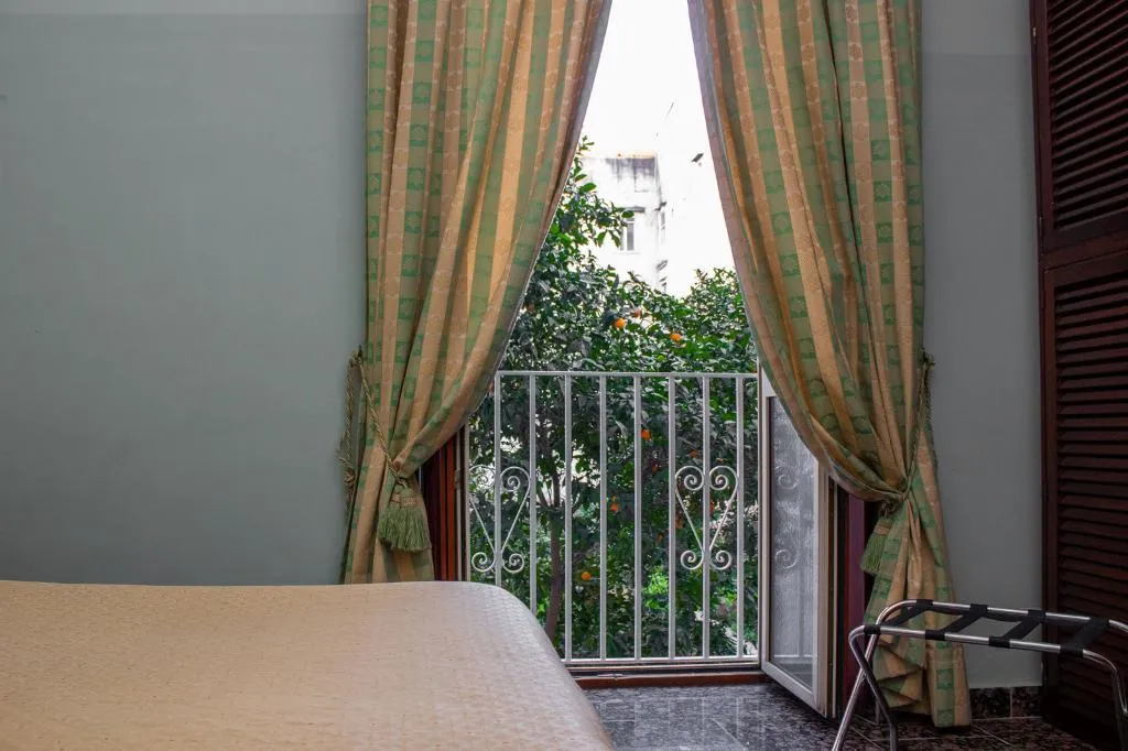 DOUBLE SINGLE USE DELUXE Room, Le Stanze del Vicere Boutique Hotel, Naples