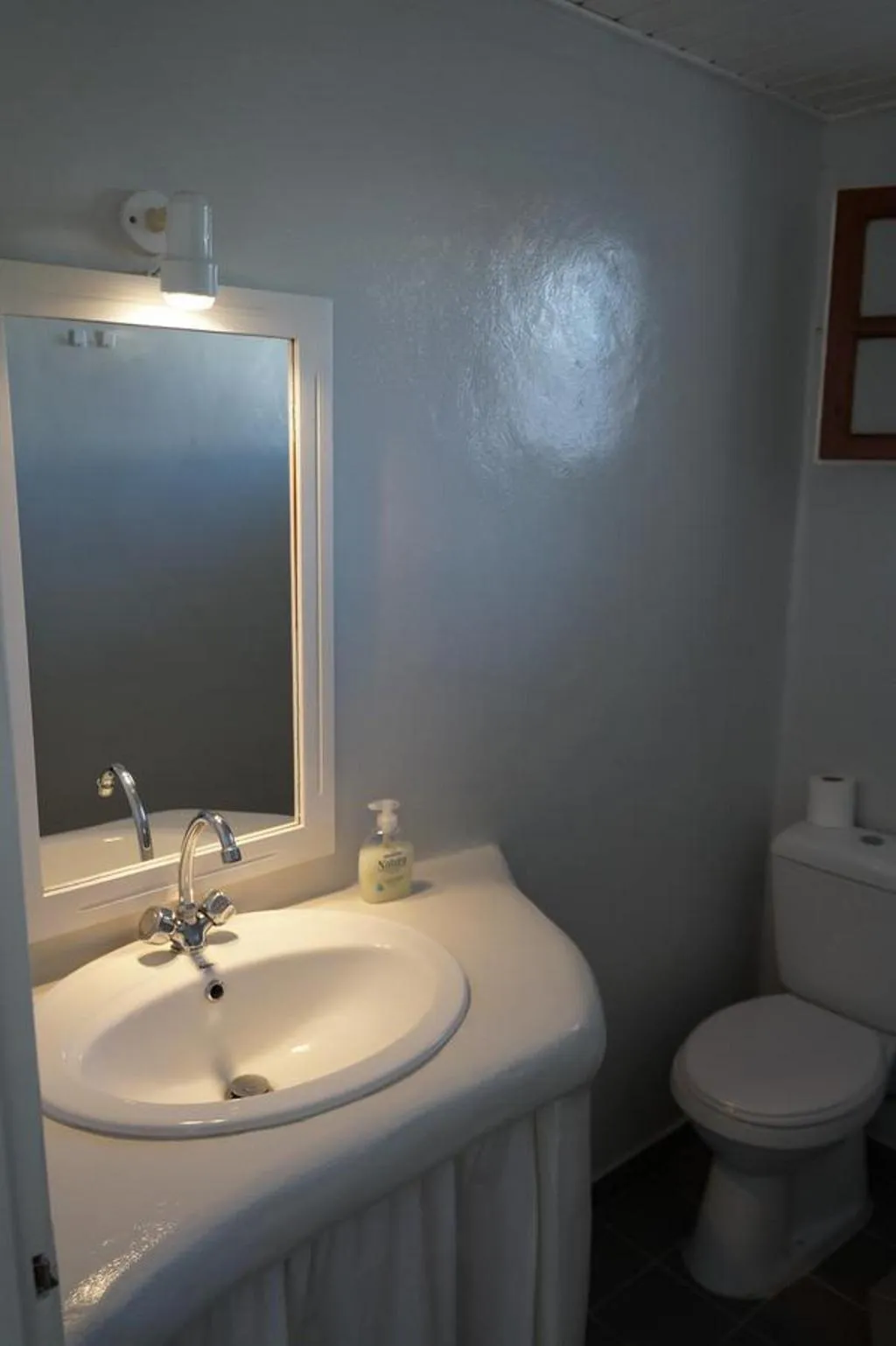 Room, Anerousses Hotel, Santorini