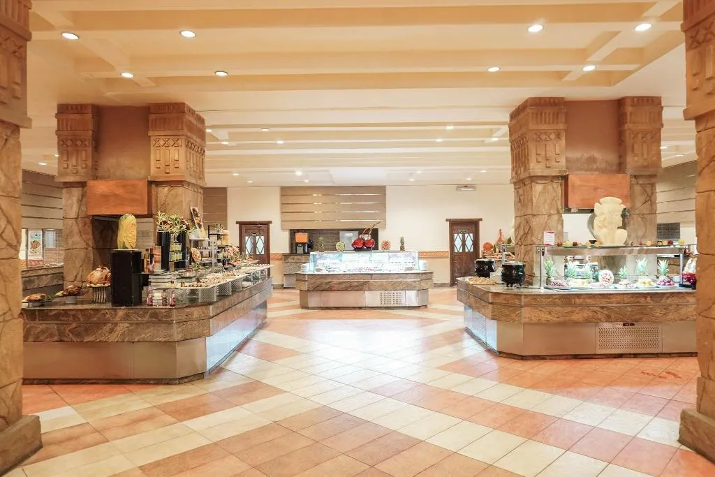 Restaurant, Charmillion Sea Life Resort, Red Sea Riviera