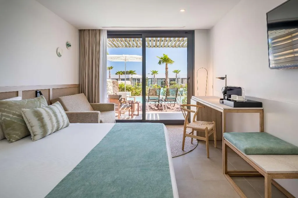 JUNIOR SUITE POOL VIEW Room, Barcelo Nura, Menorca
