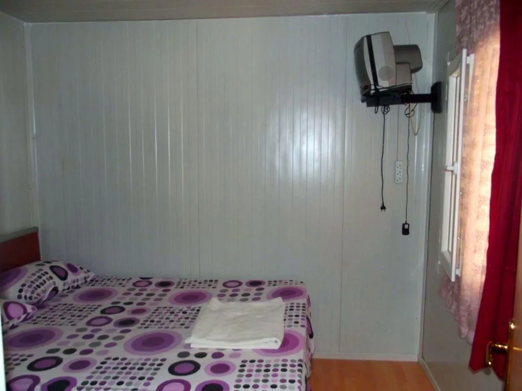 Room ONE BED Room, Erdinc Tatil Evleri, Izmir