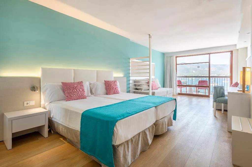TRIPLE DELUXE Room, Leonardo Royal Hotel Mallorca, Majorca