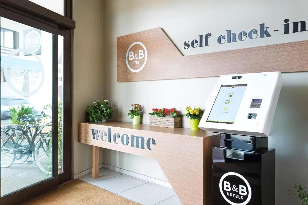 Lobby, B&B Hotel Milano - Monza, Milan