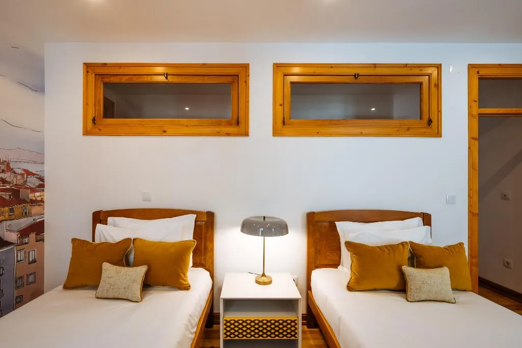 FAMILY ROOM TWO BEDROOMS ONE BATHROOM Room, Varandas De Lisboa, Lisbon