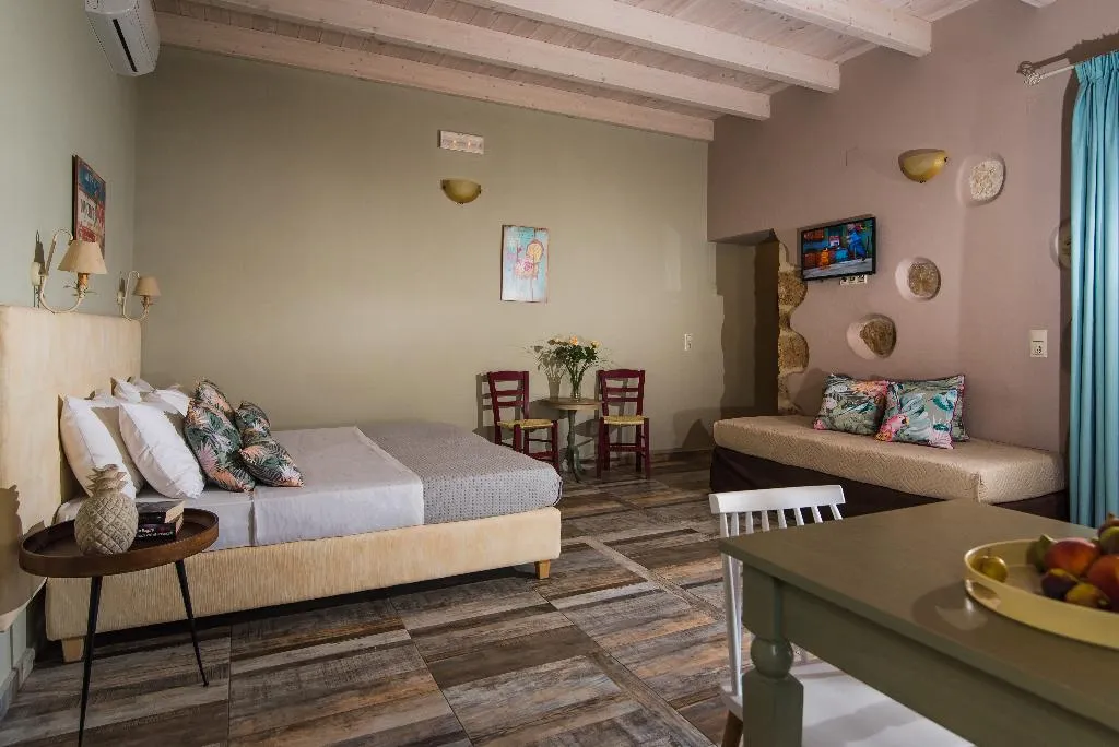 JUNIOR SUITE CAPACITY 3 Room, Sarpidon Apartments, Crete