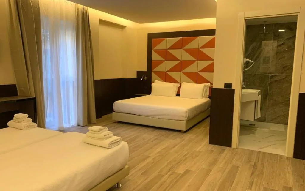 FAMILY ROOM STANDARD Room, JR Hotels Bocconi Milano, Milan