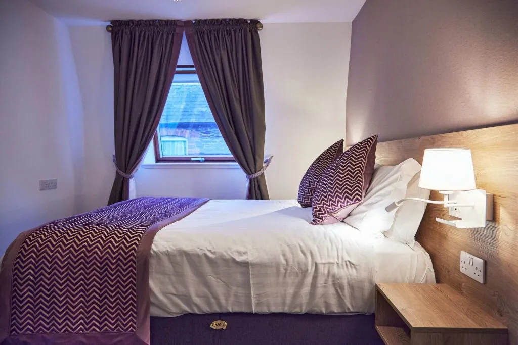 APARTMENT TWO DOUBLE BEDS Room, Isaac's Cork, Cork