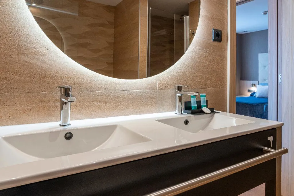 QUADRUPLE STANDARD Room, Rialto, Barcelona