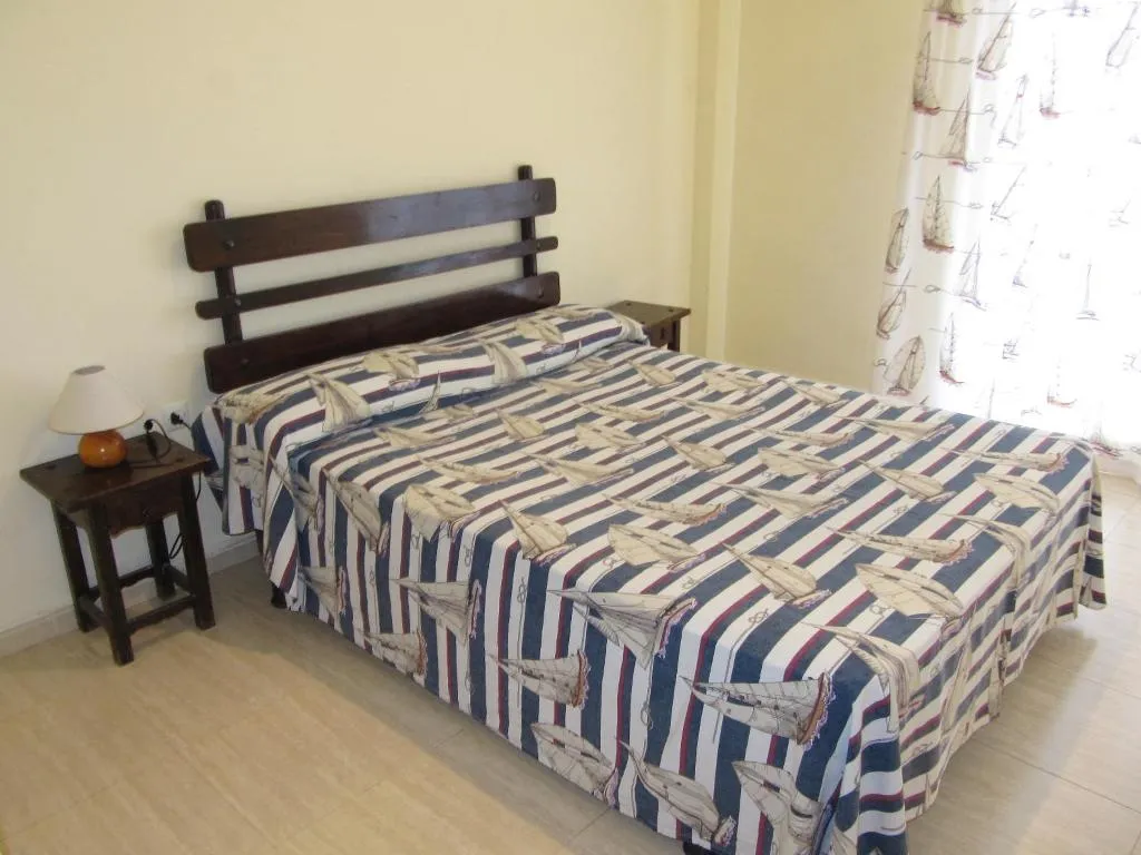Room, Flandria, Costa Dorada