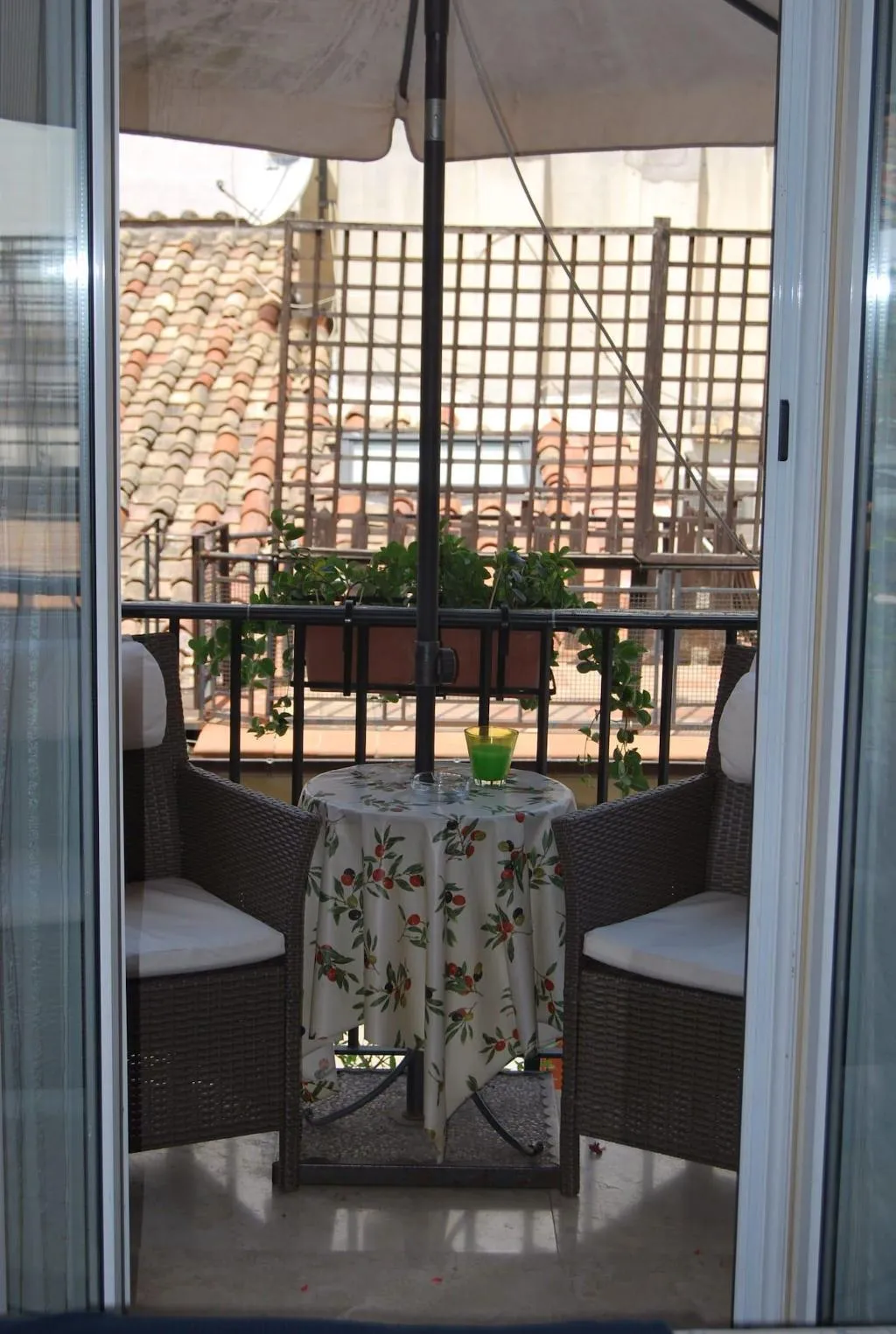 Room, Pettinary Village, Rome