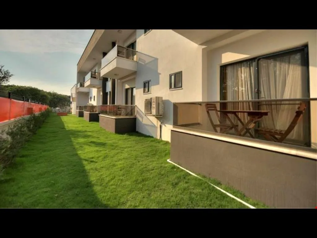 FAMILY ROOM STANDARD Room, Kulup Laka 1969, Izmir