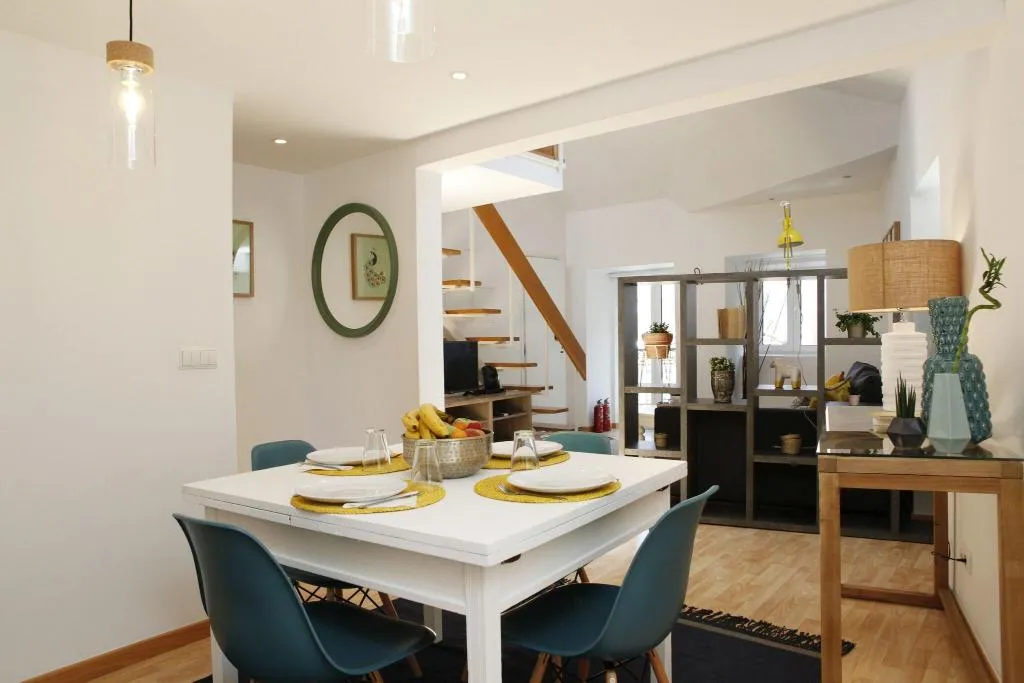Room, Flores Guest House, Lisbon