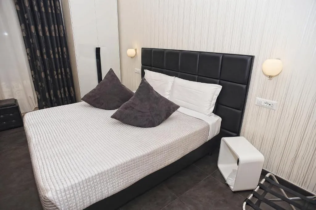 DOUBLE SINGLE USE STANDARD Room, Deko Rome, Rome