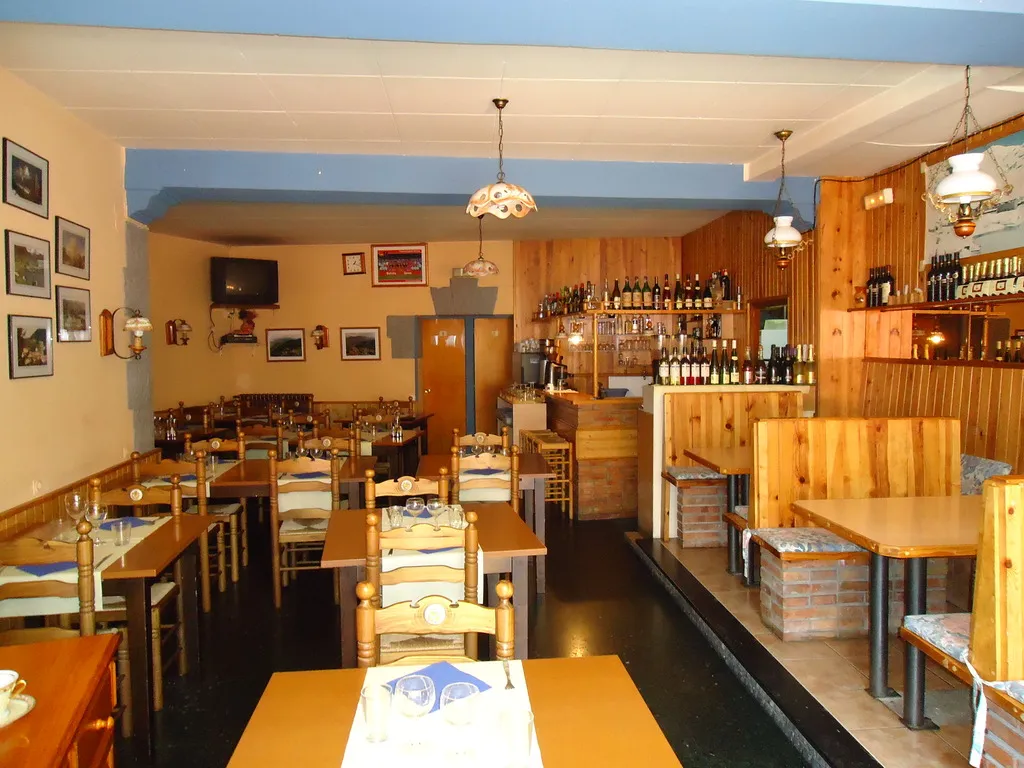 Restaurant, Hostal Porta De Nuria, Barcelona