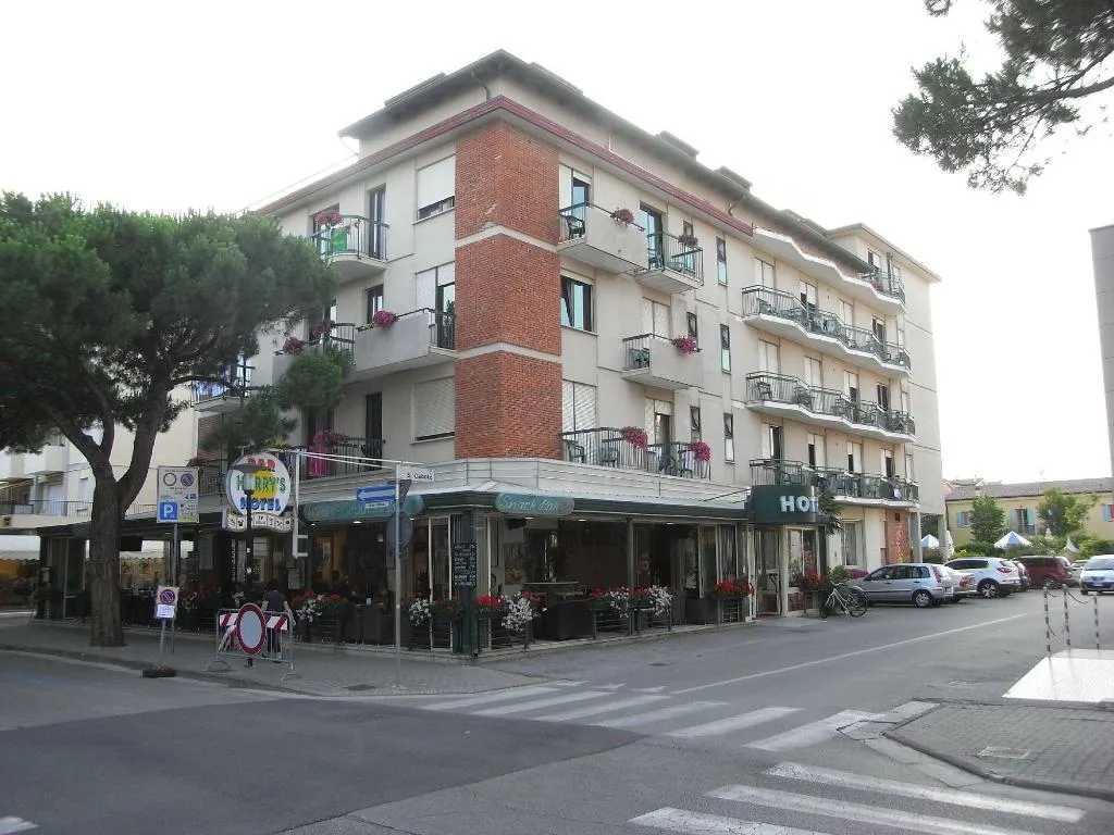 General view, Harrys, Venice