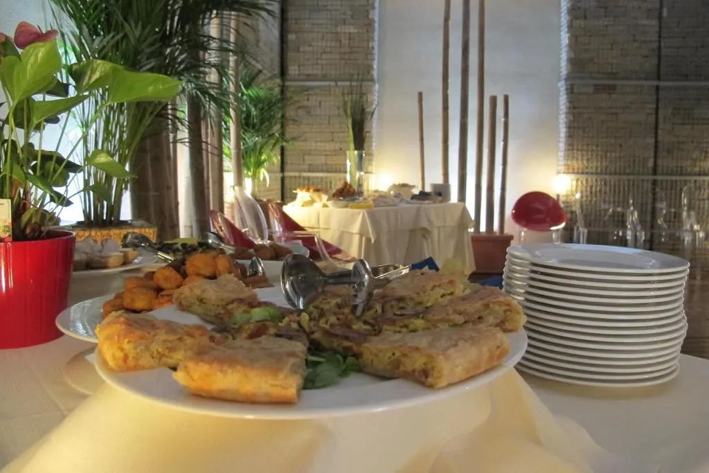 Restaurant, Sporting Cologno, Milan