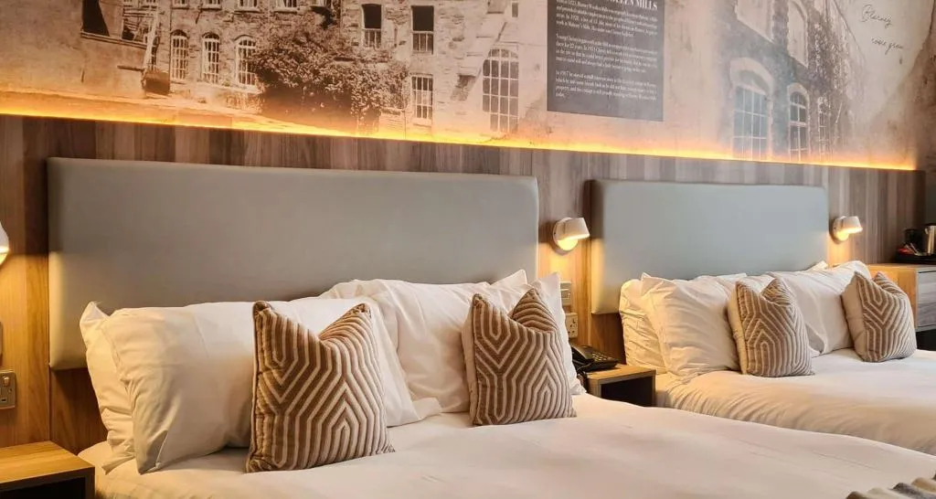 QUADRUPLE CLASSIC Room, Blarney Woollen Mills Hotel BW Signature Col, Cork