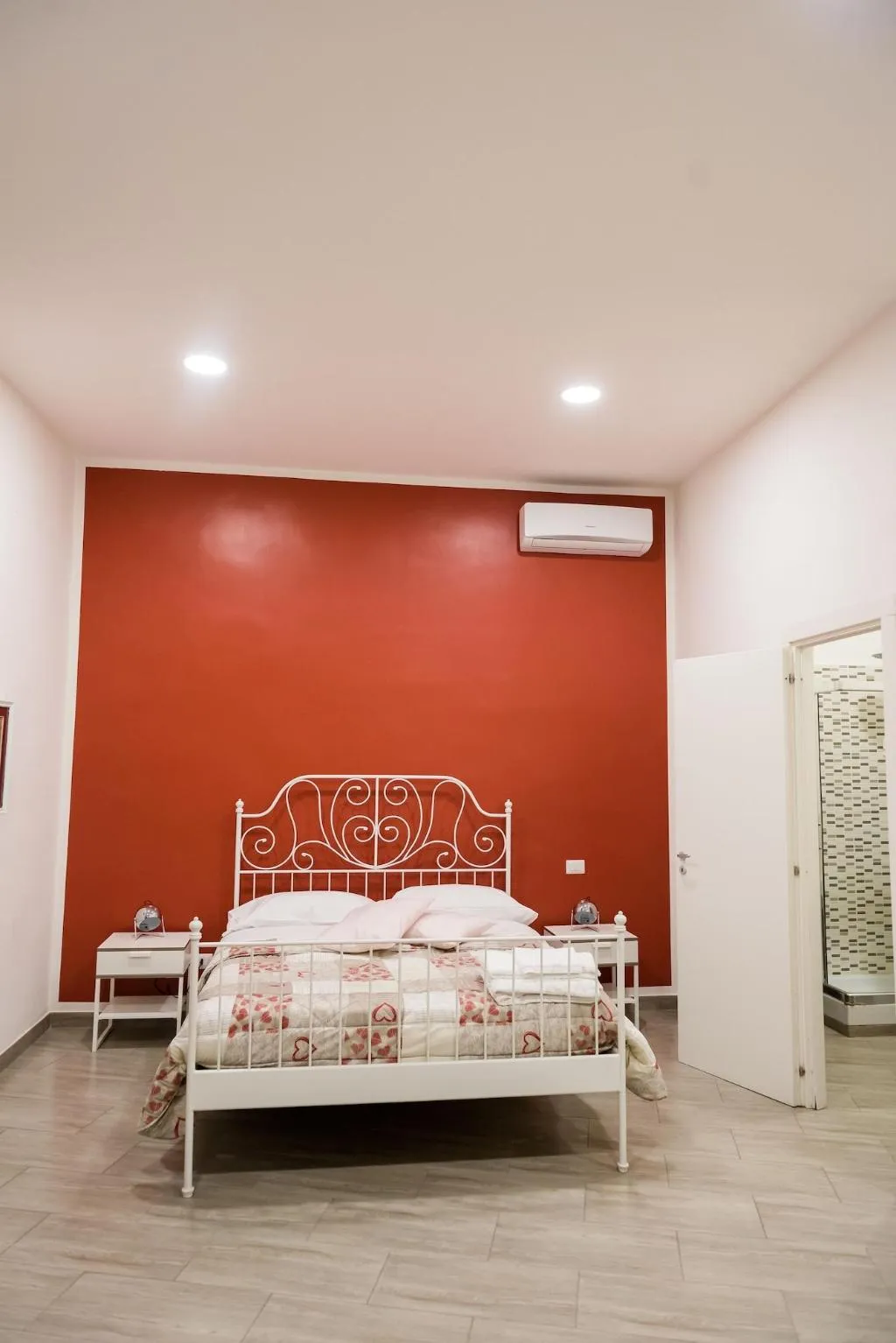 Room, Palazzo San Vincenzo, Naples