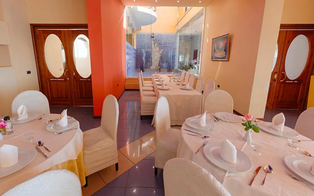 Restaurant, New York, Kavaje