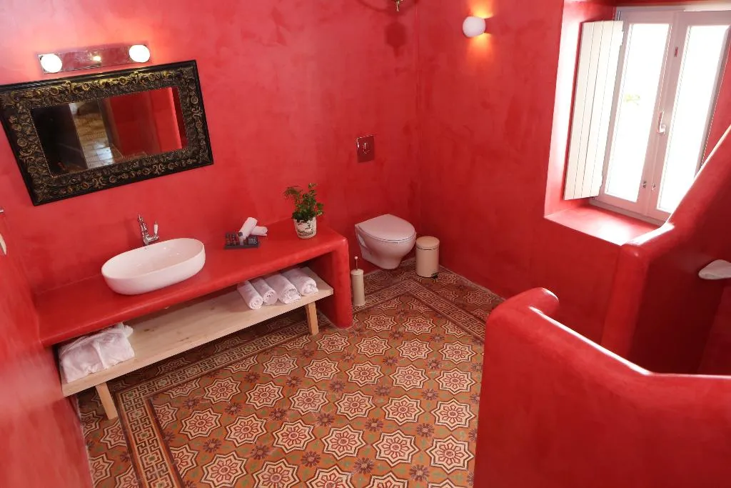 SUITE WITH JACUZZI WITH VIEWS Room, Nomikos Mansion, Santorini