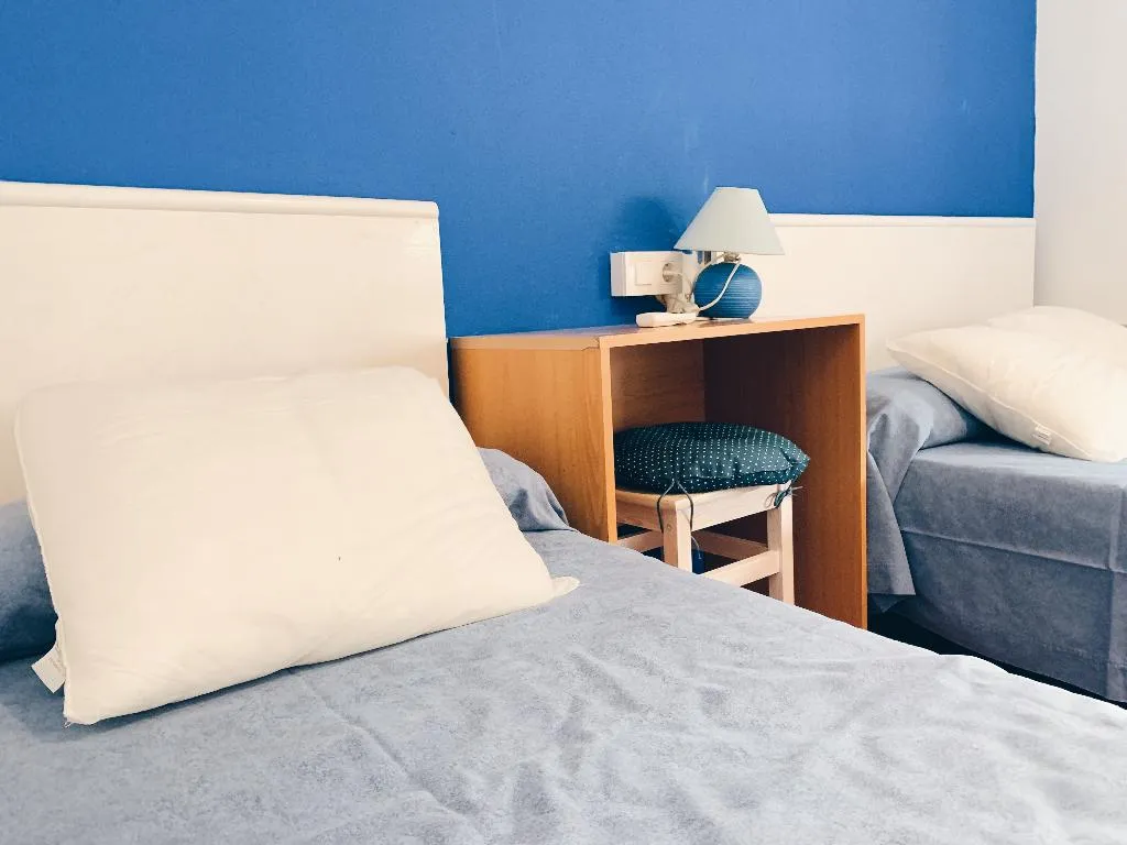 TRIPLE WITH SHARED BATHROOM Room, Hostal Portbou, Costa Brava
