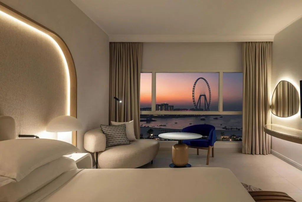 FAMILY ROOM SEA VIEW Room, Sheraton Jumeirah Beach Resort, Dubai