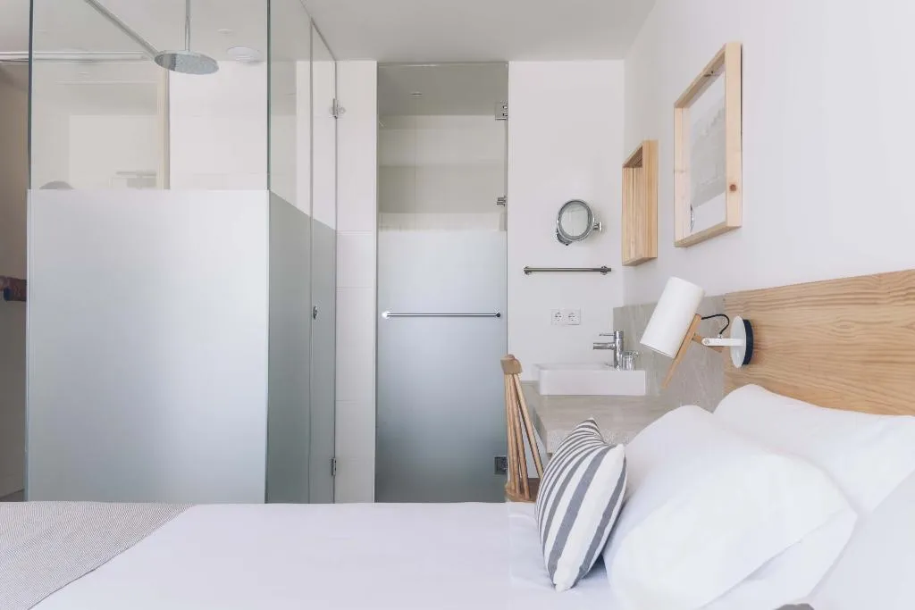 Double or Twin SIDE SEA VIEW WITH BALCONY Room, AYA Seahotel – Adults Only, Majorca