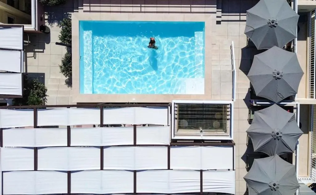 Pool, Ta' Tereza In Manwel Dimech, Malta