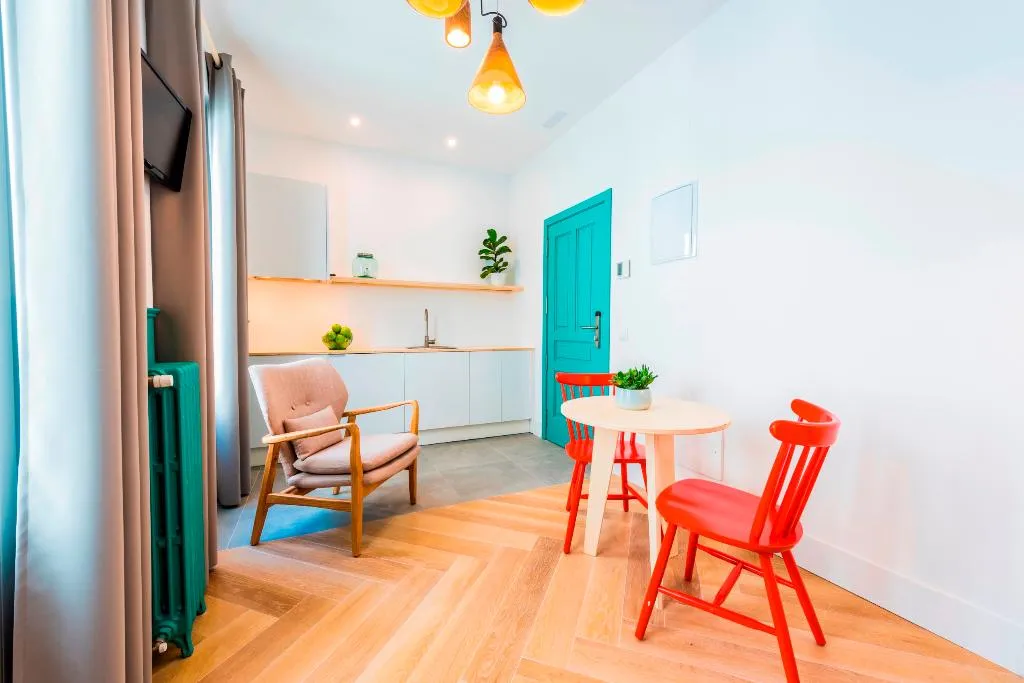 STUDIO STANDARD Room, Be Mate Gran Vía Suites, Madrid