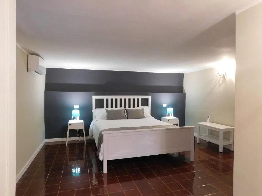 Room, Corte dei medici - Palace, Catania