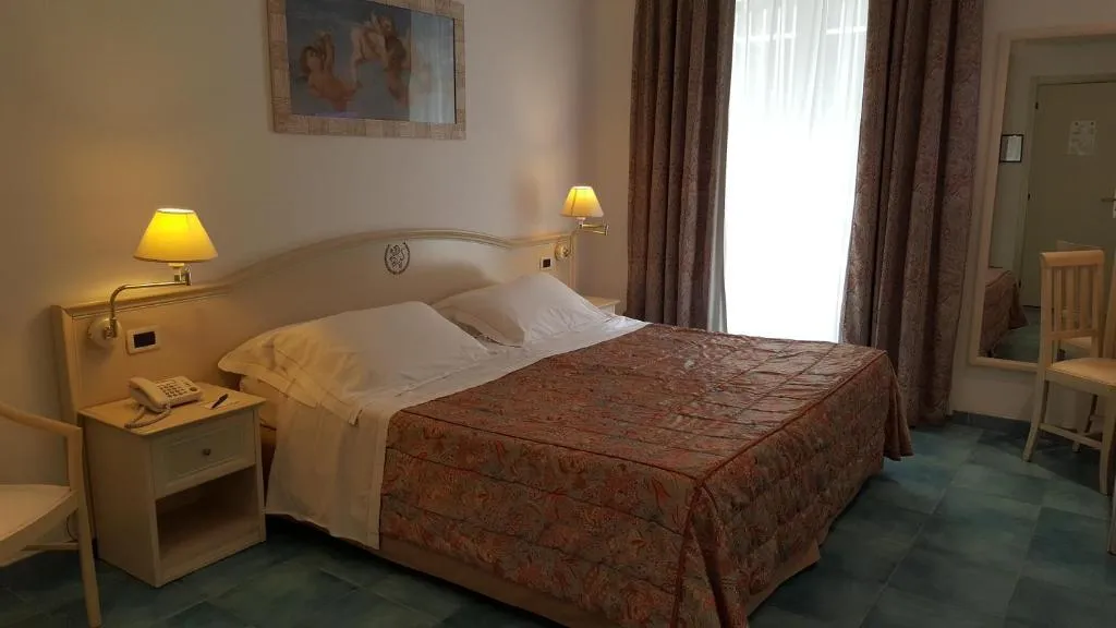 TWIN STANDARD Room, Regina Palace Terme, Naples
