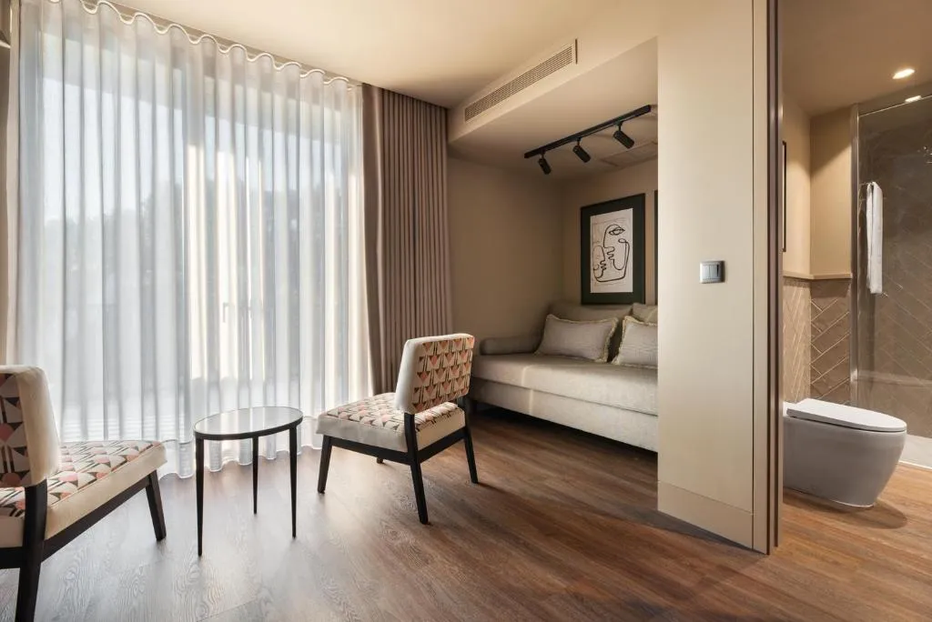 JUNIOR SUITE STANDARD Room, Dorma Essenzia Porto, Porto