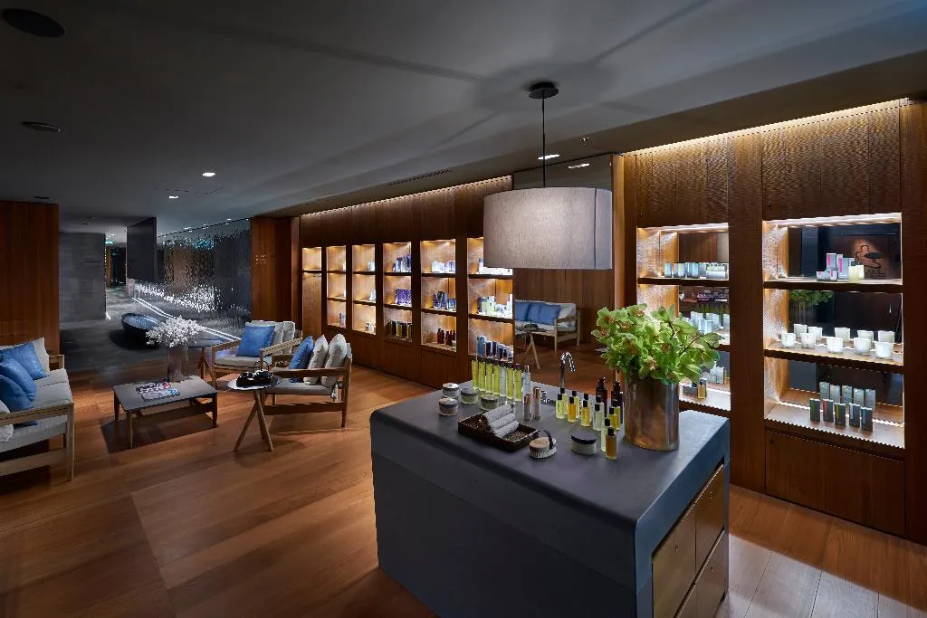 Pool, Mandarin Oriental Milan, Milan